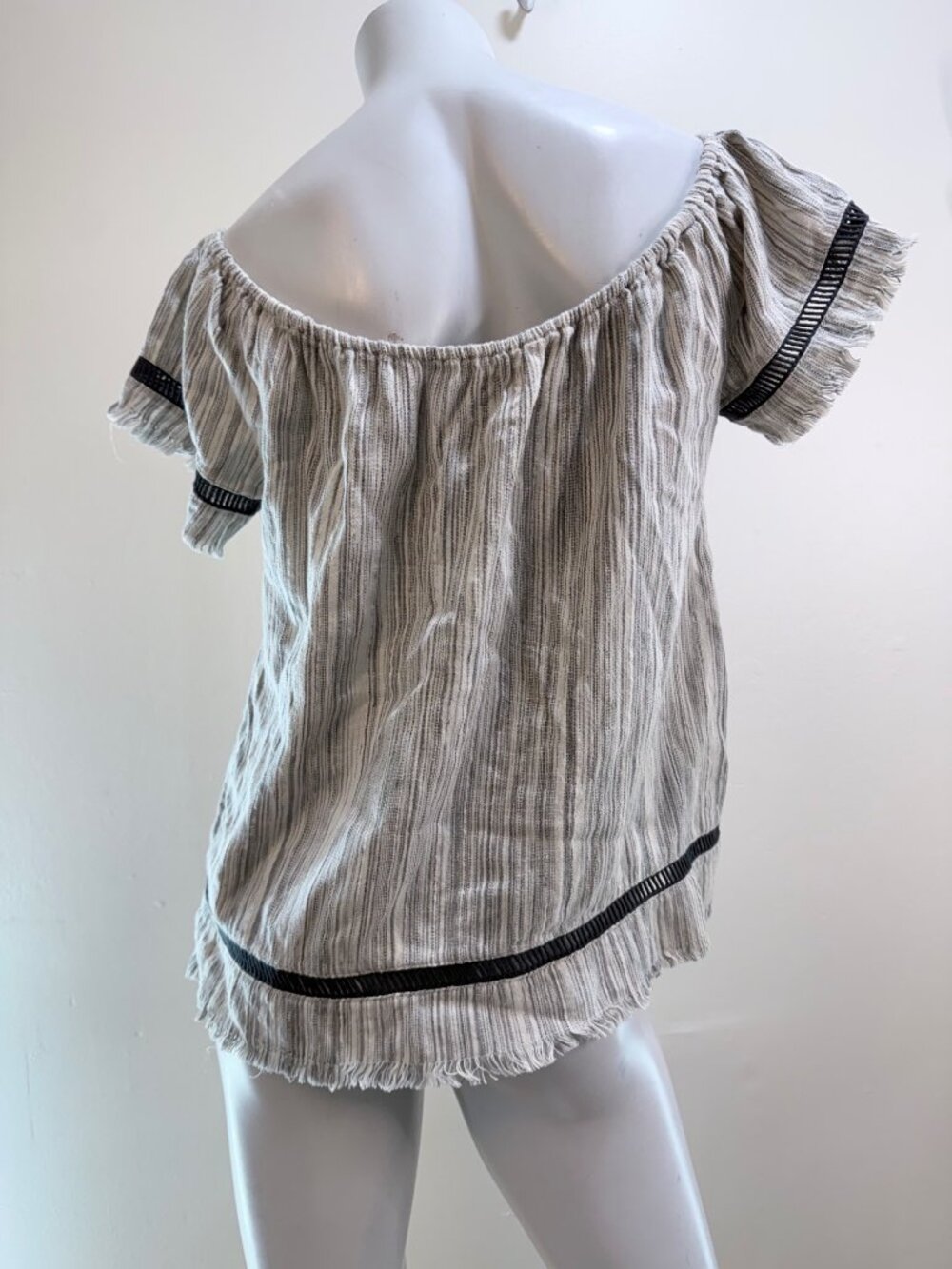 Crochet Boho Off The Shoulder Ladder Lace Fray Edge Top Grey Large - Picture 7 of 8